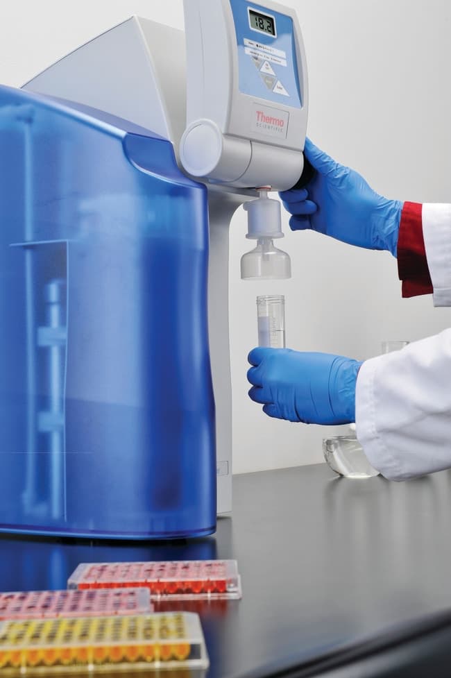 Thermo Scientific Barnstead Smart2Pure Water Purification System Smart2Pure 6 UV/UF